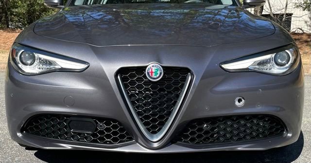 Used 2019 Alfa Romeo Giulia Ti image 11