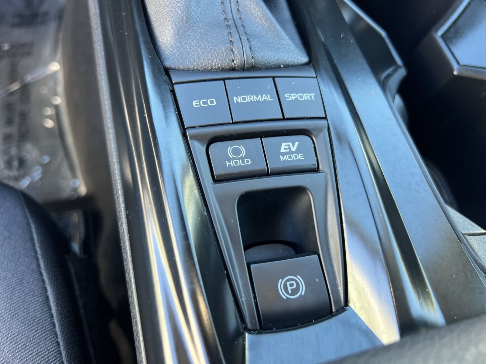 Used 2026 Toyota Camry LE FWD image 32