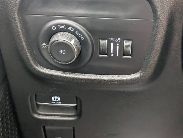 Certified 2024 Jeep Grand Cherokee L Limited w/ Luxury Tech Group II AWD/4WD image 16
