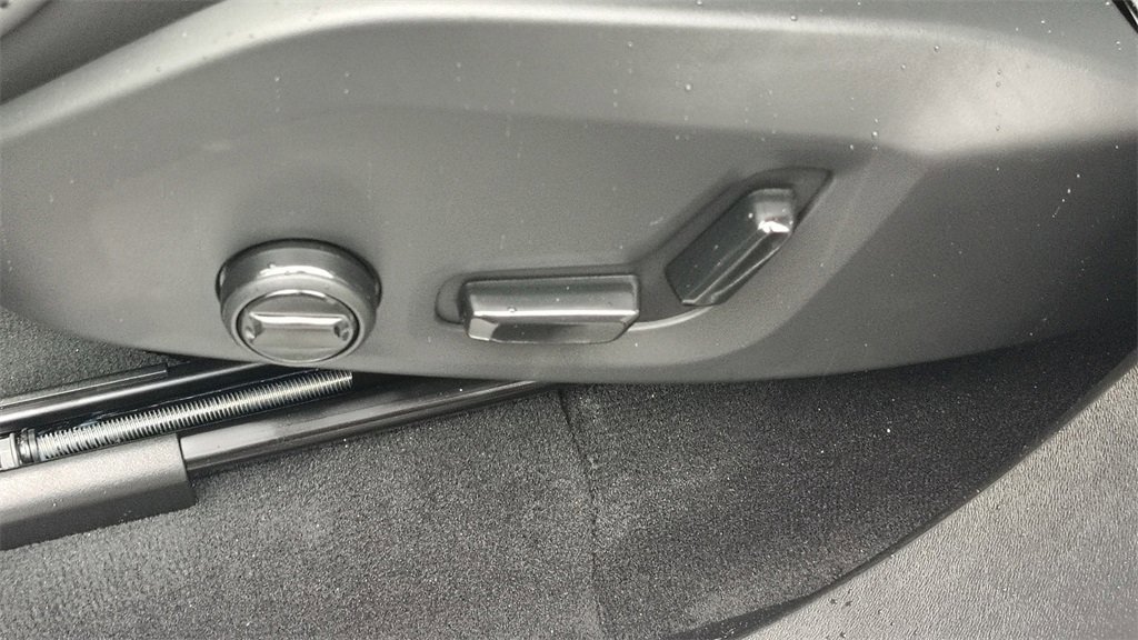 New 2026 Volvo XC90 B5 Plus image 10