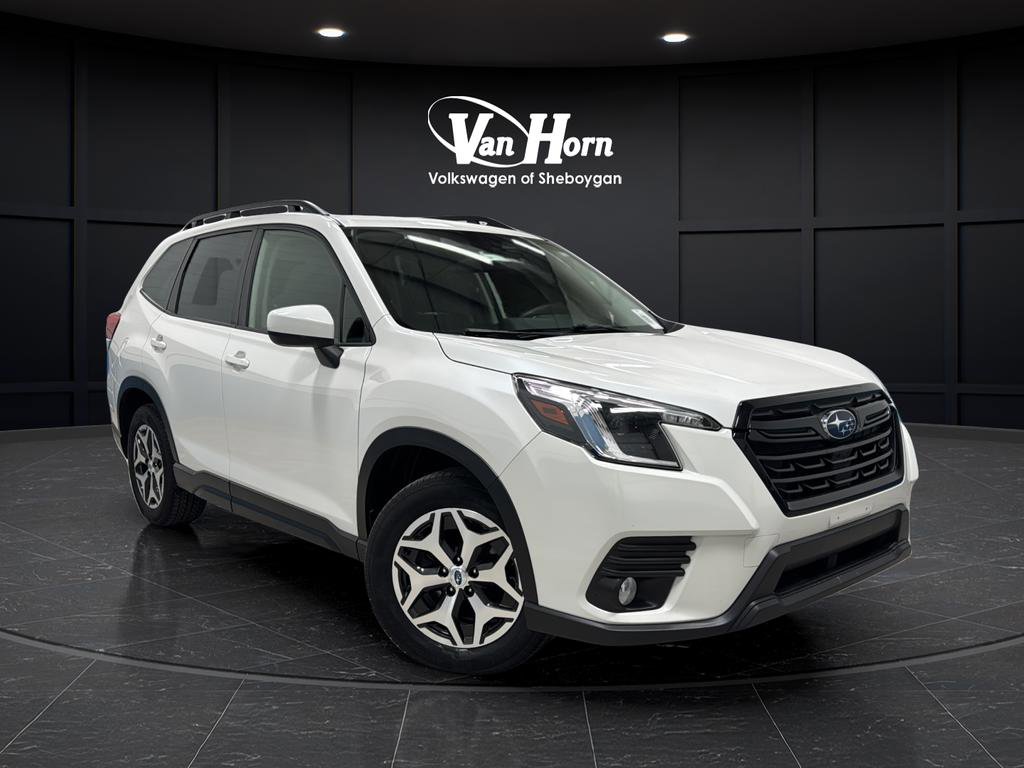 Used 2022 Subaru Forester Premium image 1