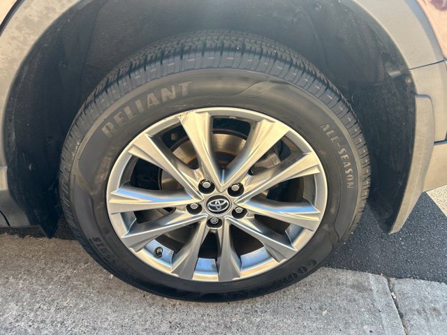 Used 2018 Toyota RAV4 Limited w/ Protection Package AWD/4WD image 34
