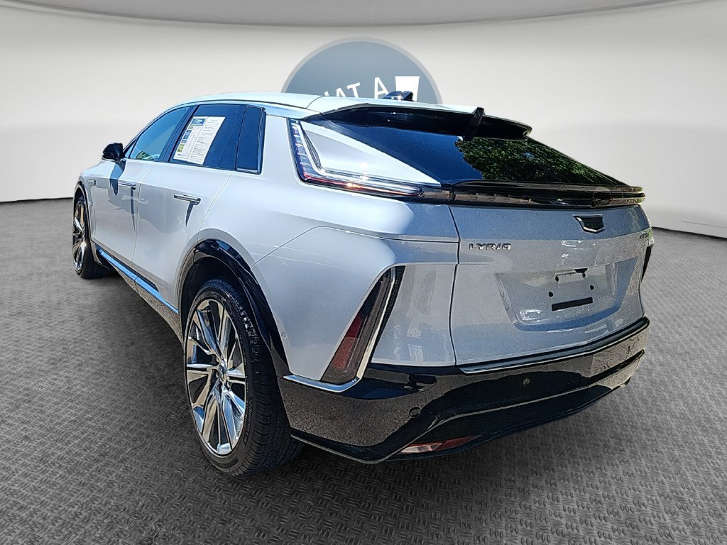 Certified 2026 Cadillac Lyriq Signature Luxury w/ Nappa Leather Package AWD/4WD image 7