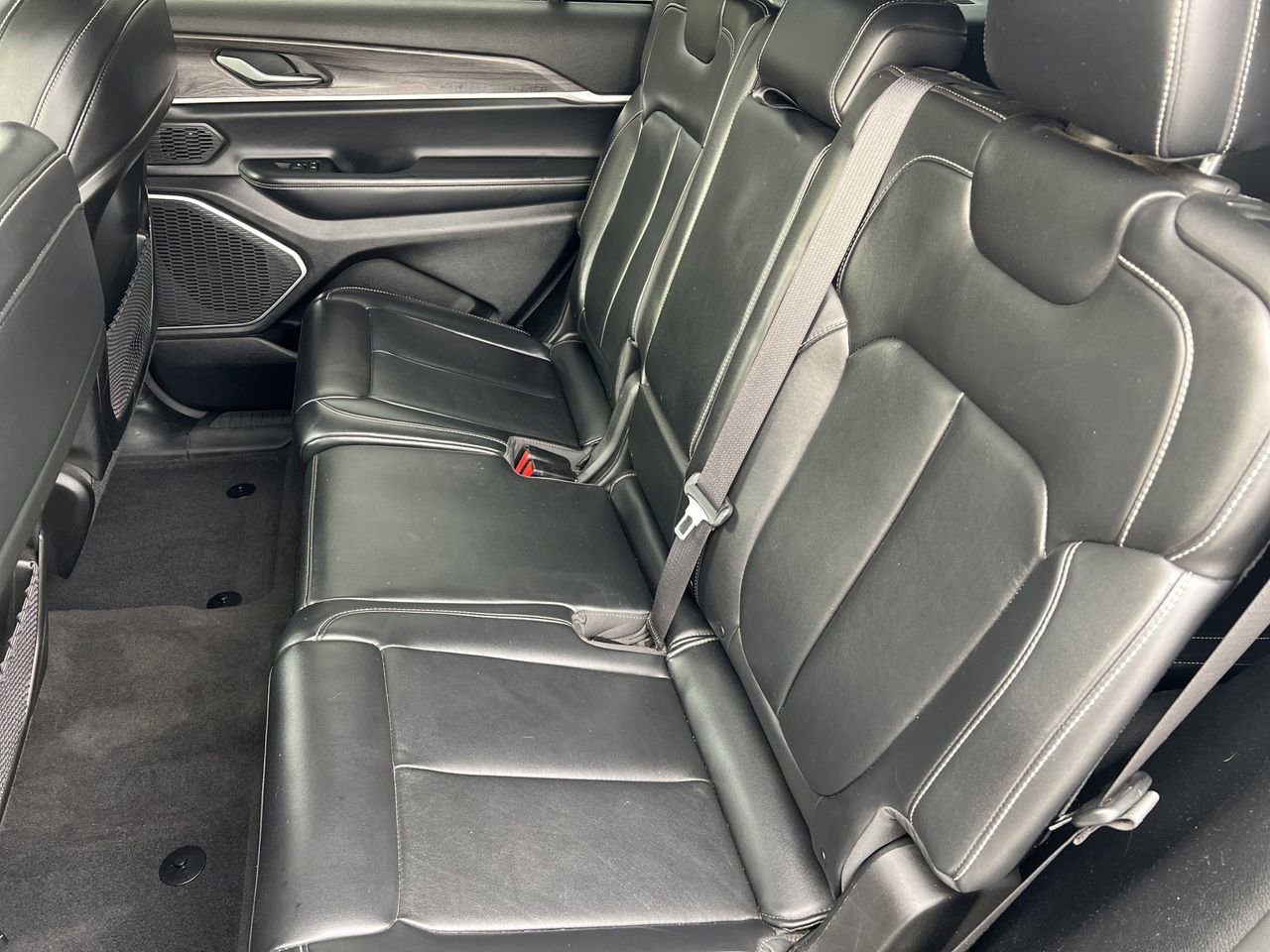 Used 2021 Jeep Grand Cherokee L Limited image 30