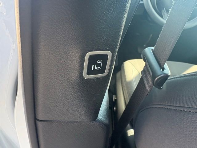 Certified 2023 Chrysler Pacifica Touring image 27