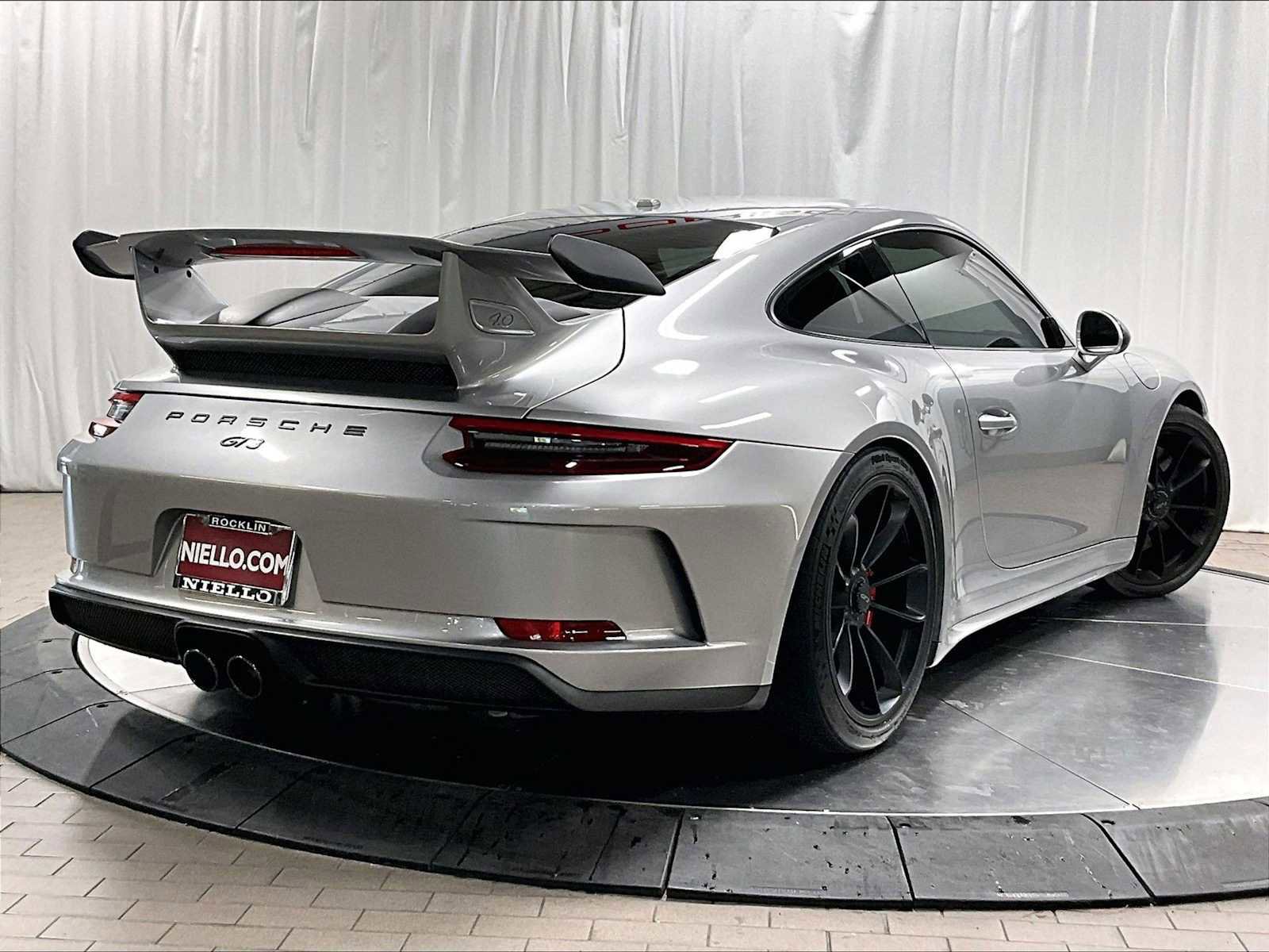 Used 2018 Porsche 911 GT3 image 9