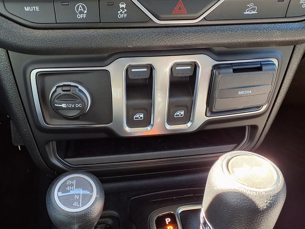 New 2026 Jeep Wrangler Sport AWD/4WD image 10
