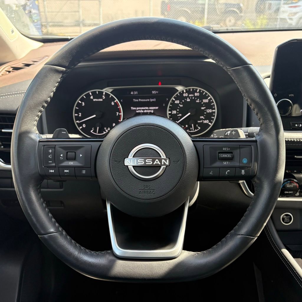 Used 2022 Nissan Rogue SL w/ SL Premium Package image 19