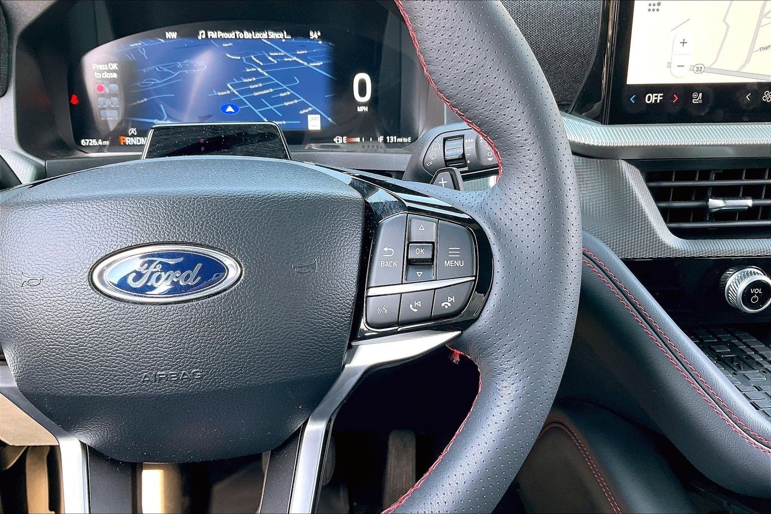 Used 2025 Ford Explorer ST image 18