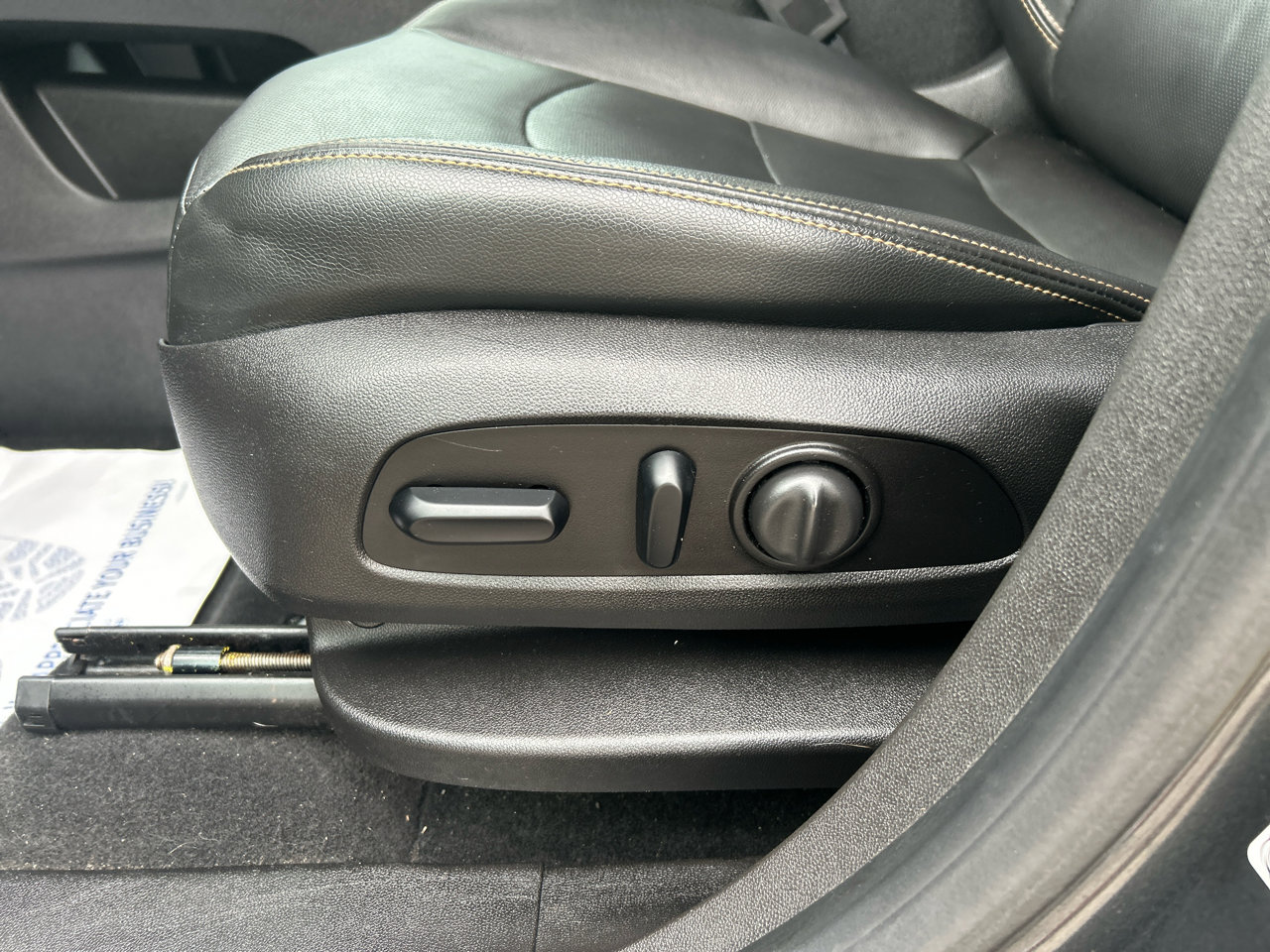 Used 2018 GMC Terrain SLT w/ Preferred Package image 9
