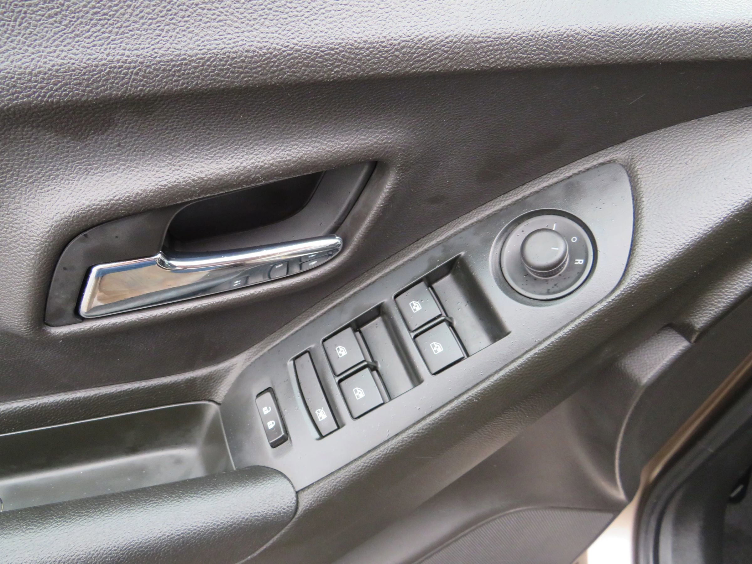 Used 2018 Chevrolet Trax LT w/ LT Convenience Package image 36