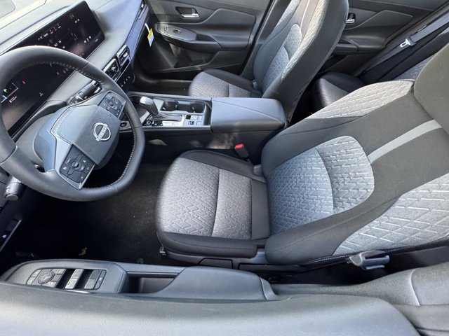New 2026 Nissan Sentra SV w/ SV Convenience Package FWD image 17