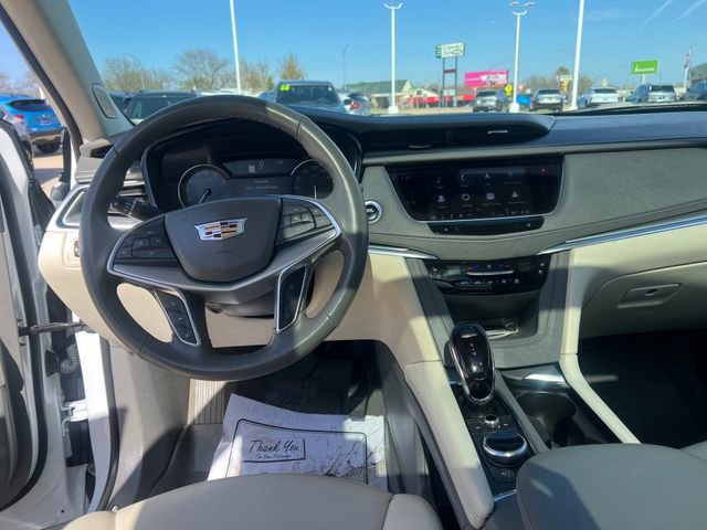 Used 2024 Cadillac XT5 Premium Luxury w/ LPO, Floor Liner Package AWD/4WD image 22