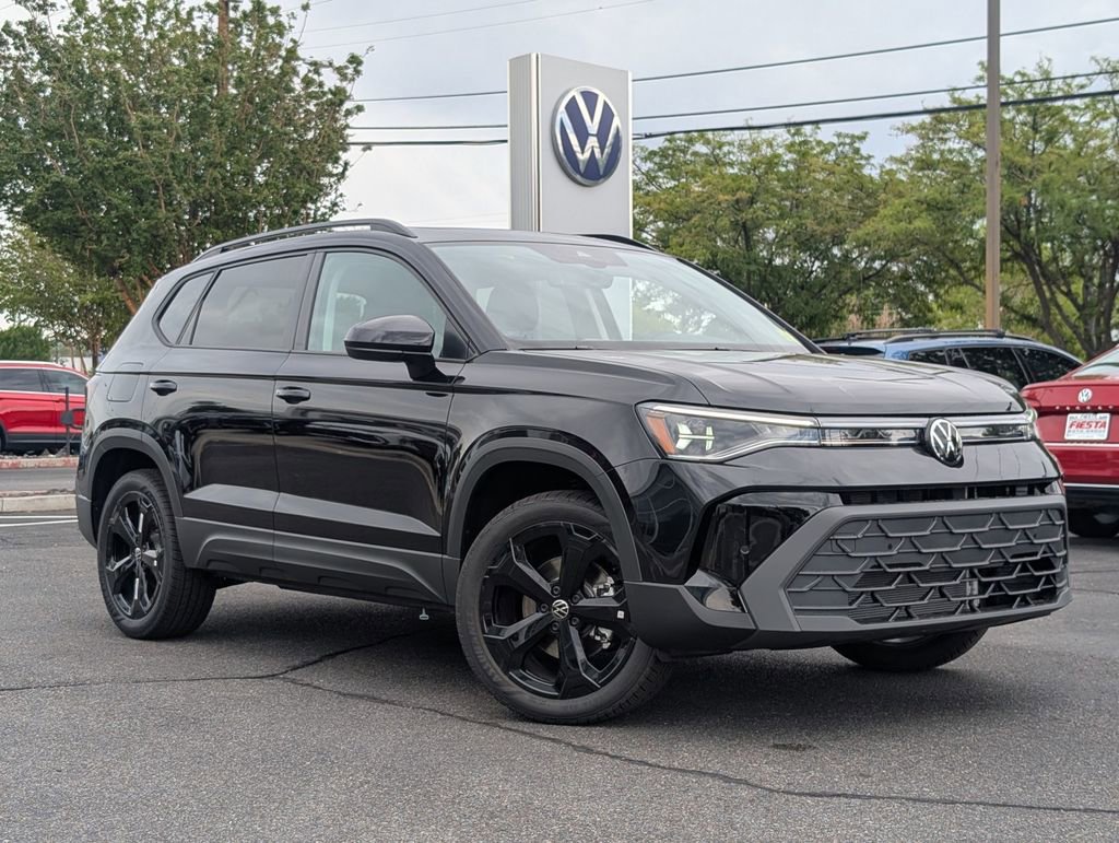New 2025 Volkswagen Taos SE
