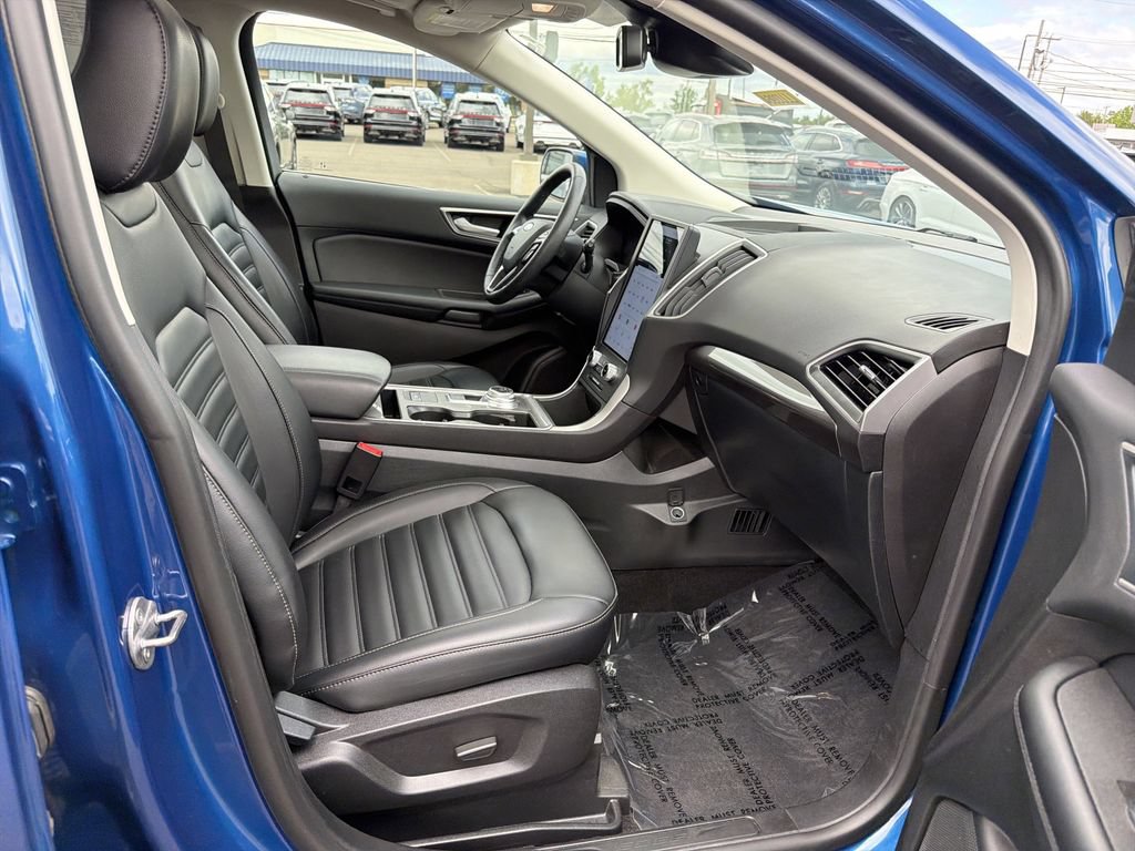 Used 2024 Ford Edge SEL w/ Convenience Package AWD/4WD image 16