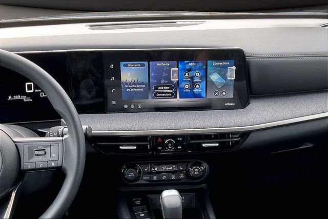 New 2026 Nissan Kicks SV w/ SV Premium Package image 6