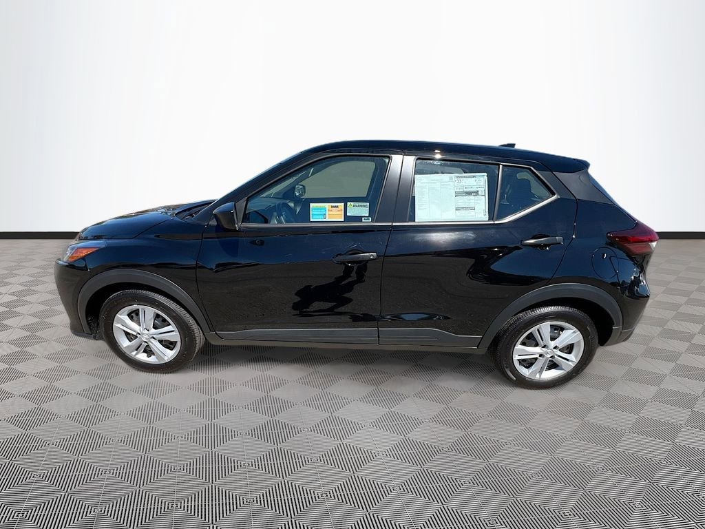 Used 2025 Nissan Kicks Play S FWD image 4