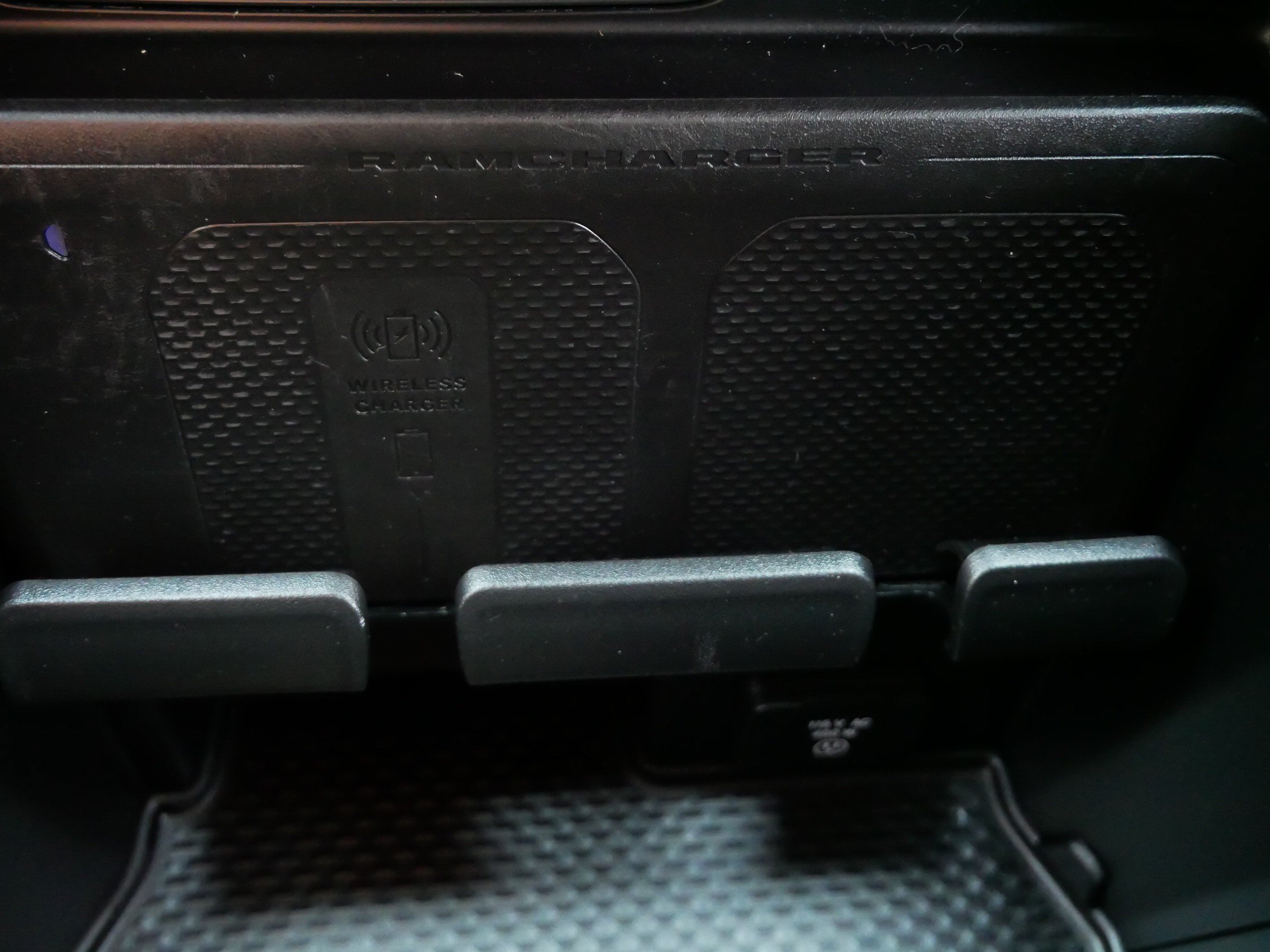 Used 2022 RAM 1500 Laramie AWD/4WD image 32