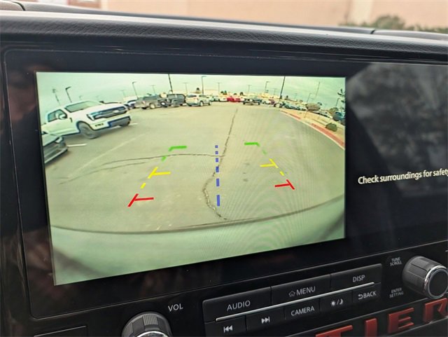 Used 2025 Nissan Frontier PRO-4X image 13