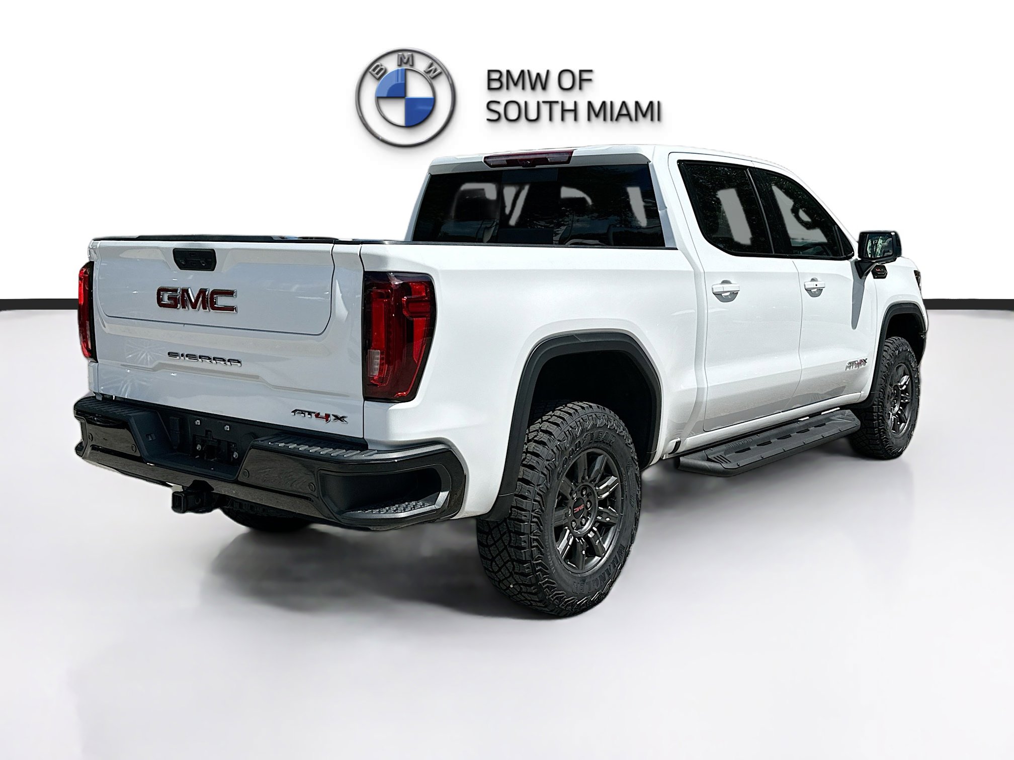 Used 2024 GMC Sierra 1500 AT4X image 7