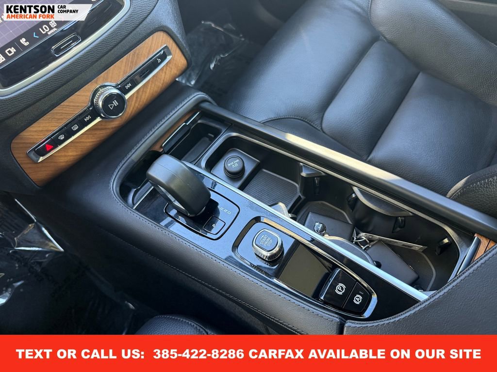 Used 2025 Volvo XC90 B6 Plus image 25