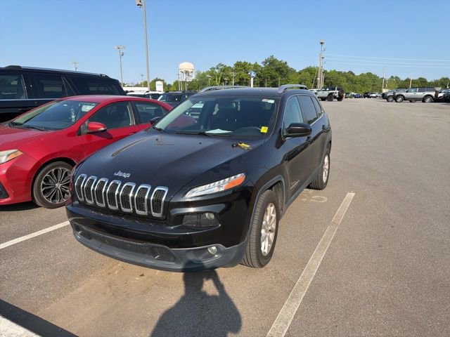Used 2016 Jeep Cherokee Latitude w/ Comfort & Sound Group