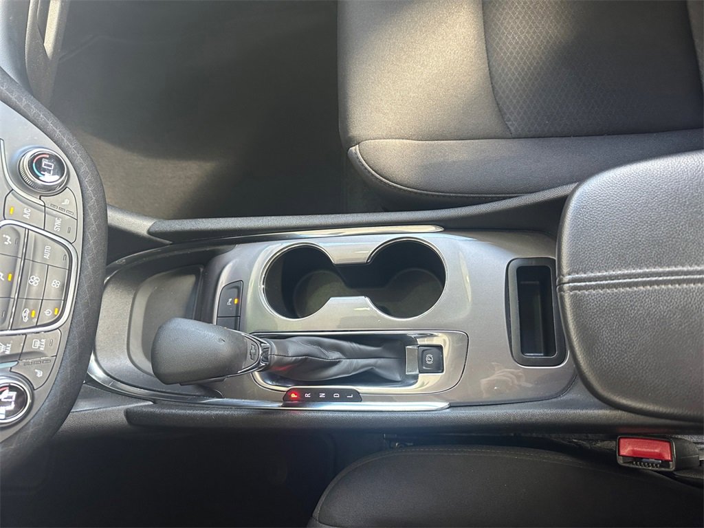 Used 2024 Chevrolet Malibu LT image 11