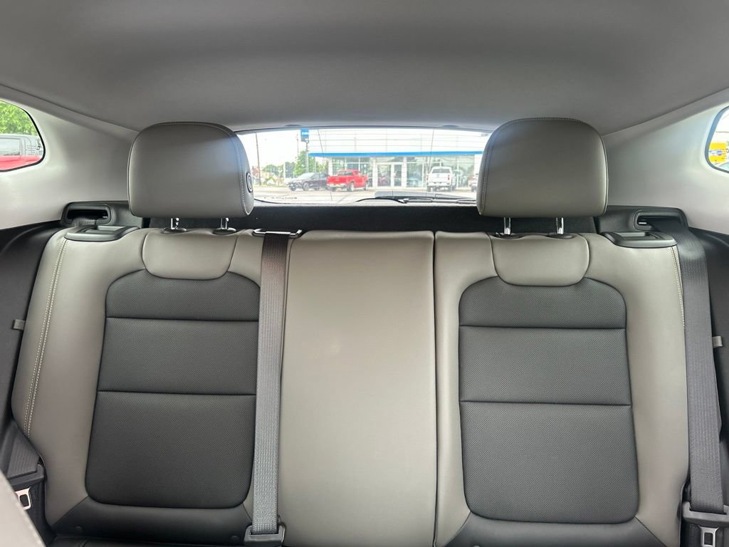 Certified 2024 Chevrolet Trax ACTIV FWD image 30