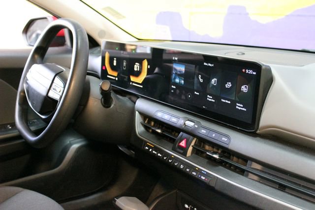 Used 2025 Kia K4 FWD image 10