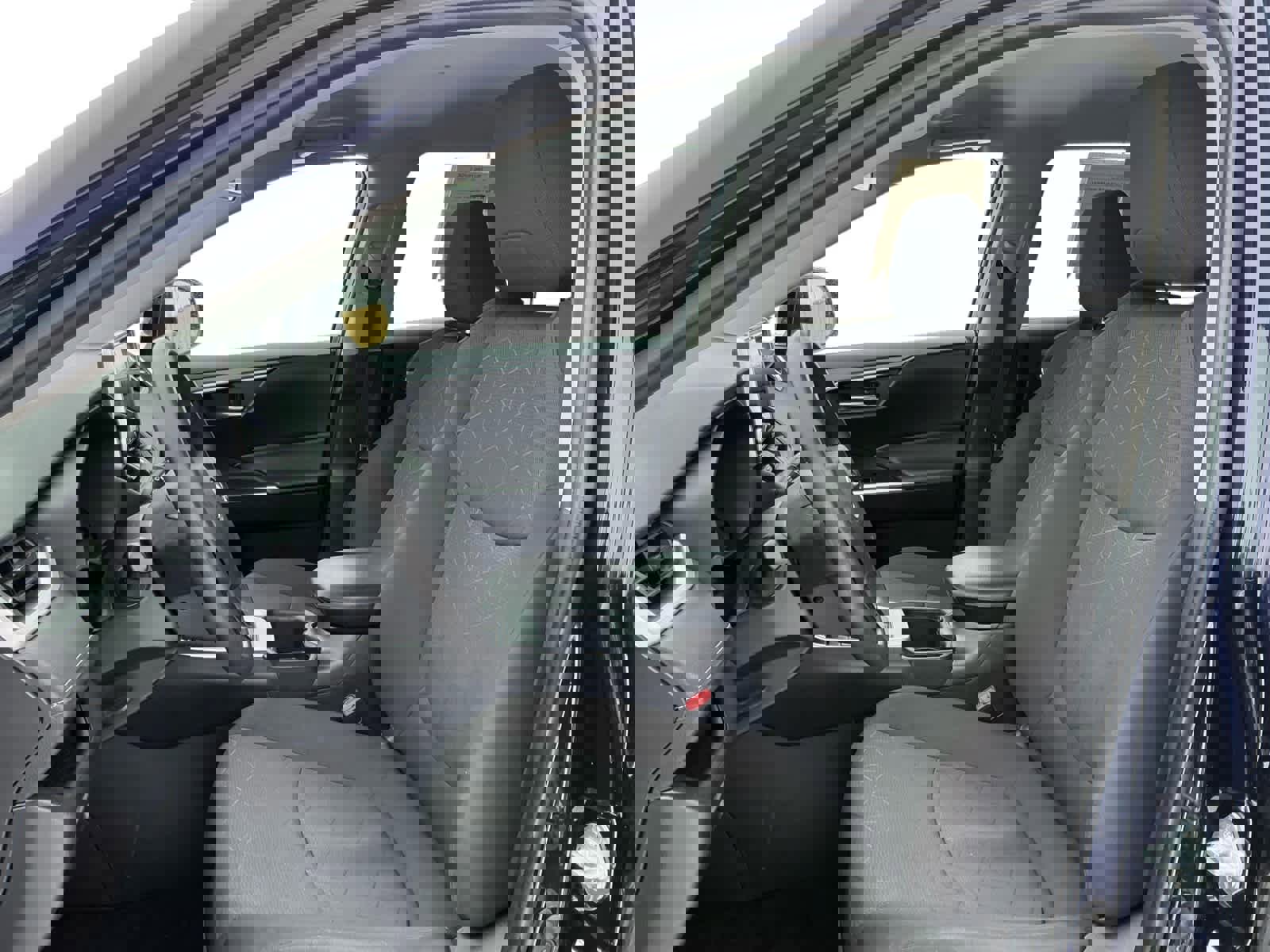 Used 2024 Toyota RAV4 XLE image 9