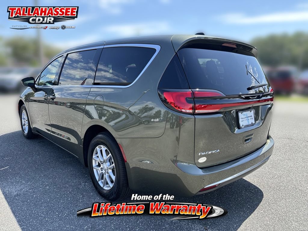 New 2027 Chrysler Pacifica Select FWD image 7
