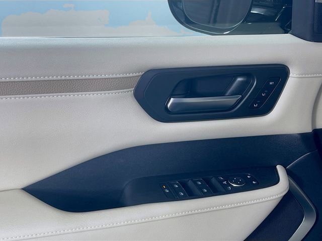 New 2025 Nissan Armada Platinum Reserve image 18