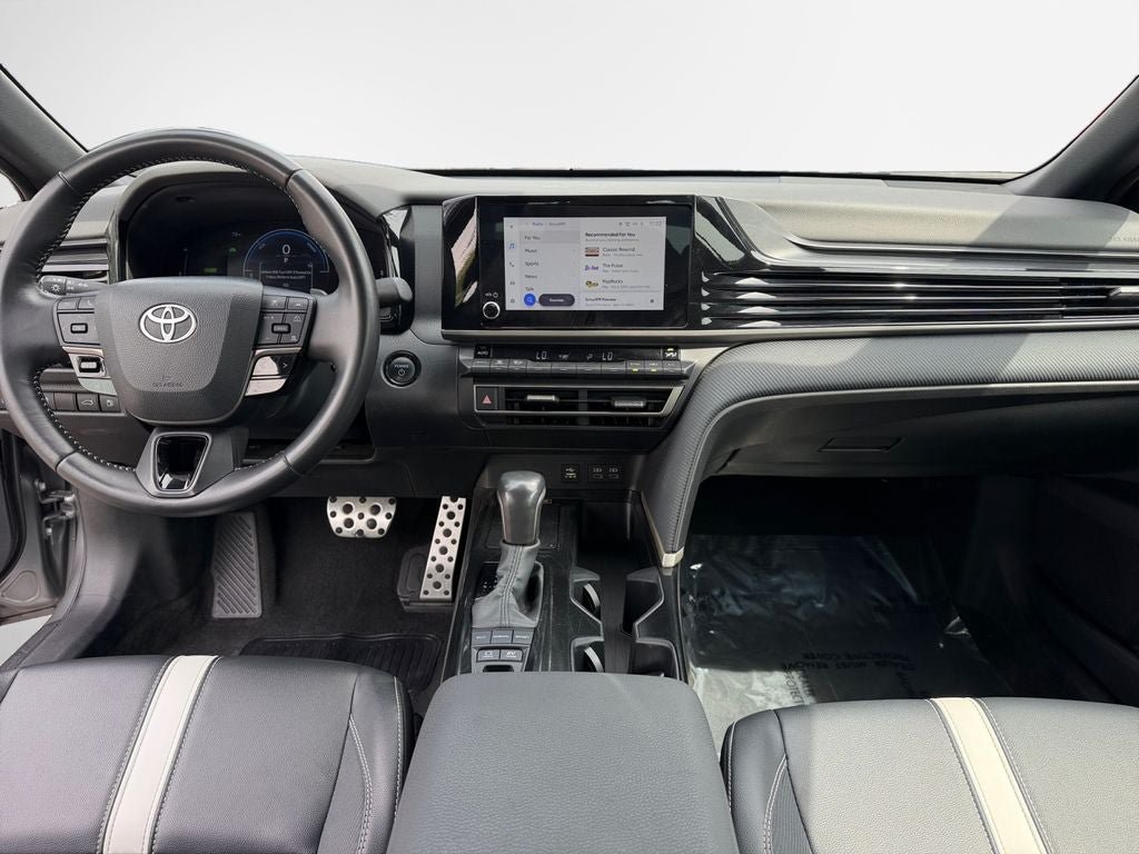 Certified 2025 Toyota Camry SE FWD image 16