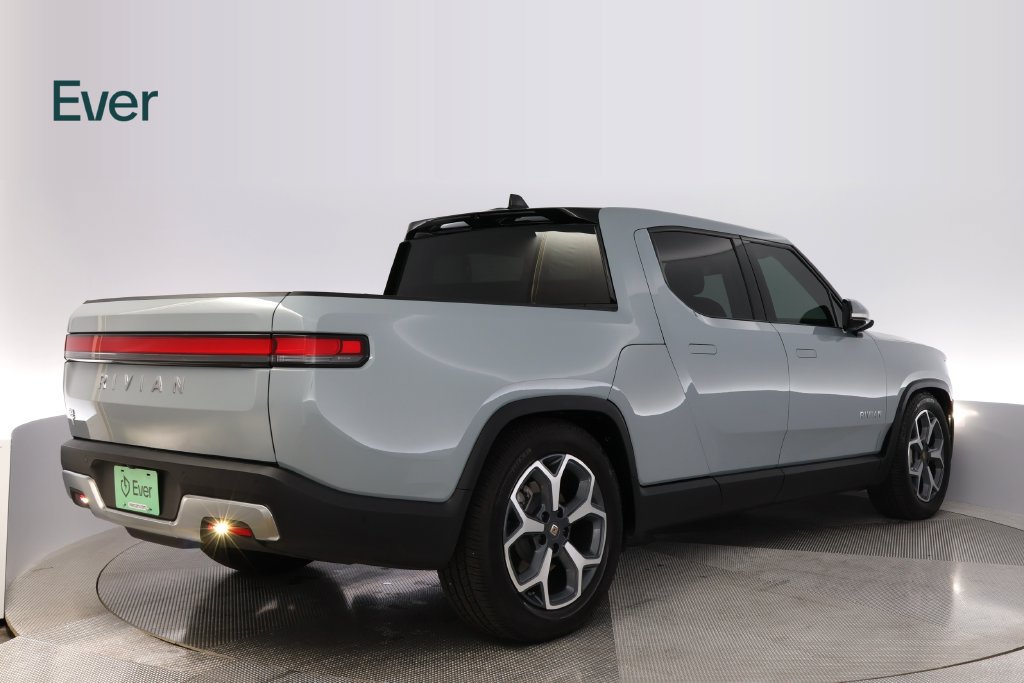 Used 2023 Rivian R1T Adventure Dual AWD/4WD image 5