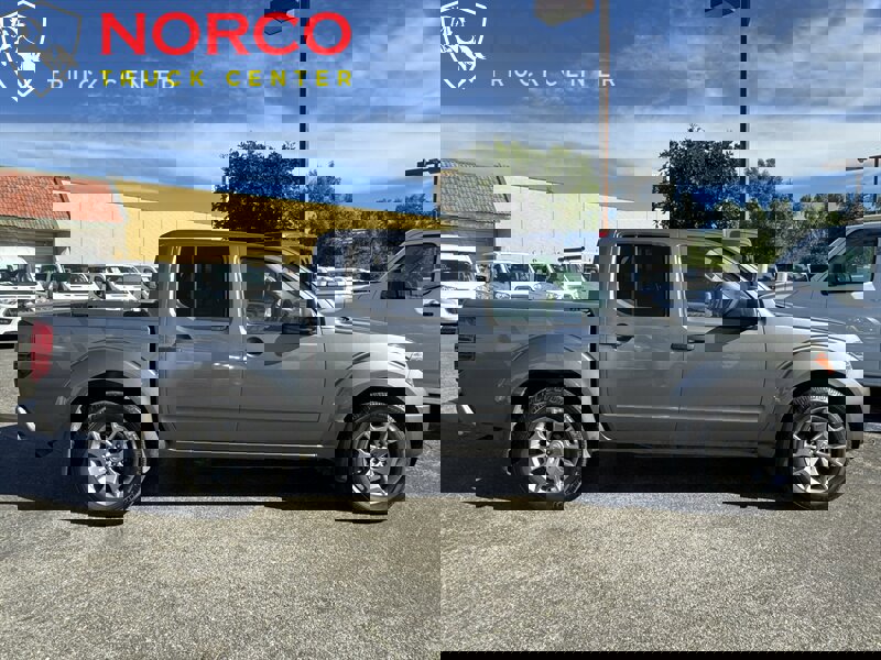 Used 2021 Nissan Frontier SV