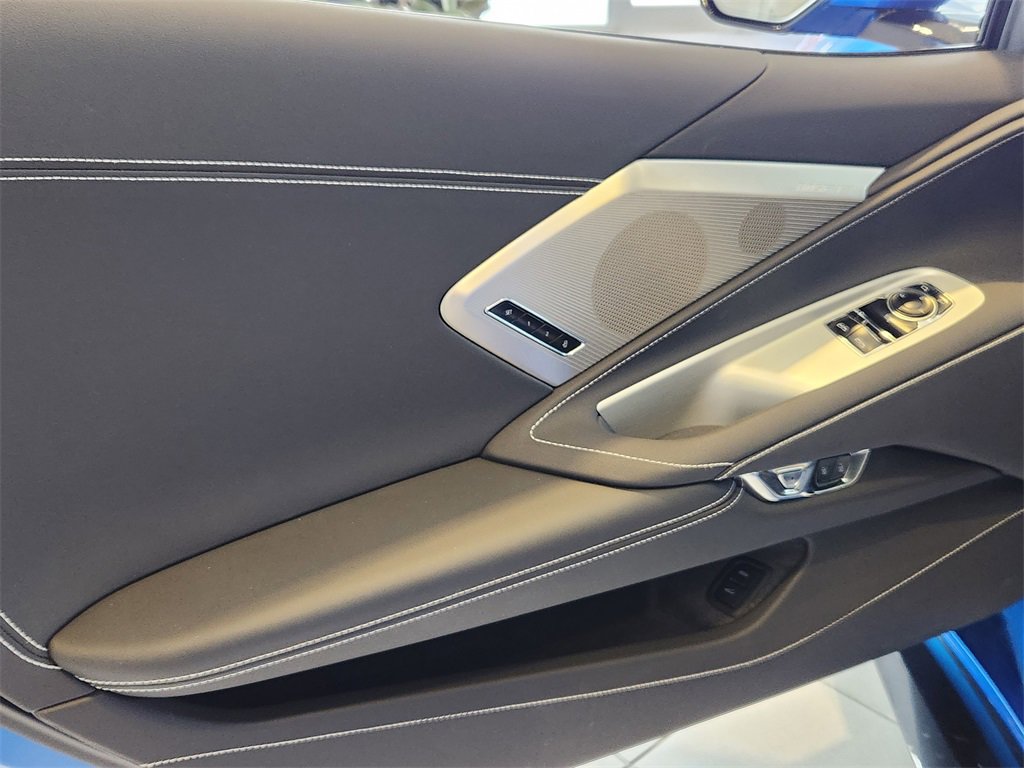 Used 2025 Chevrolet Corvette E-Ray image 9