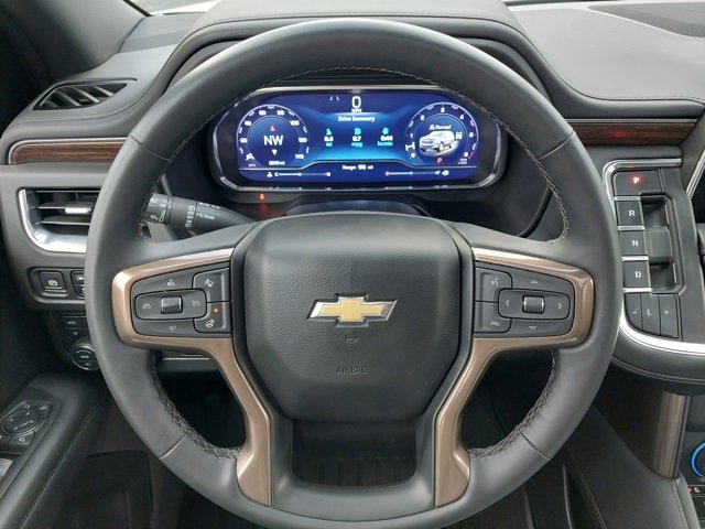 Used 2024 Chevrolet Suburban High Country image 18