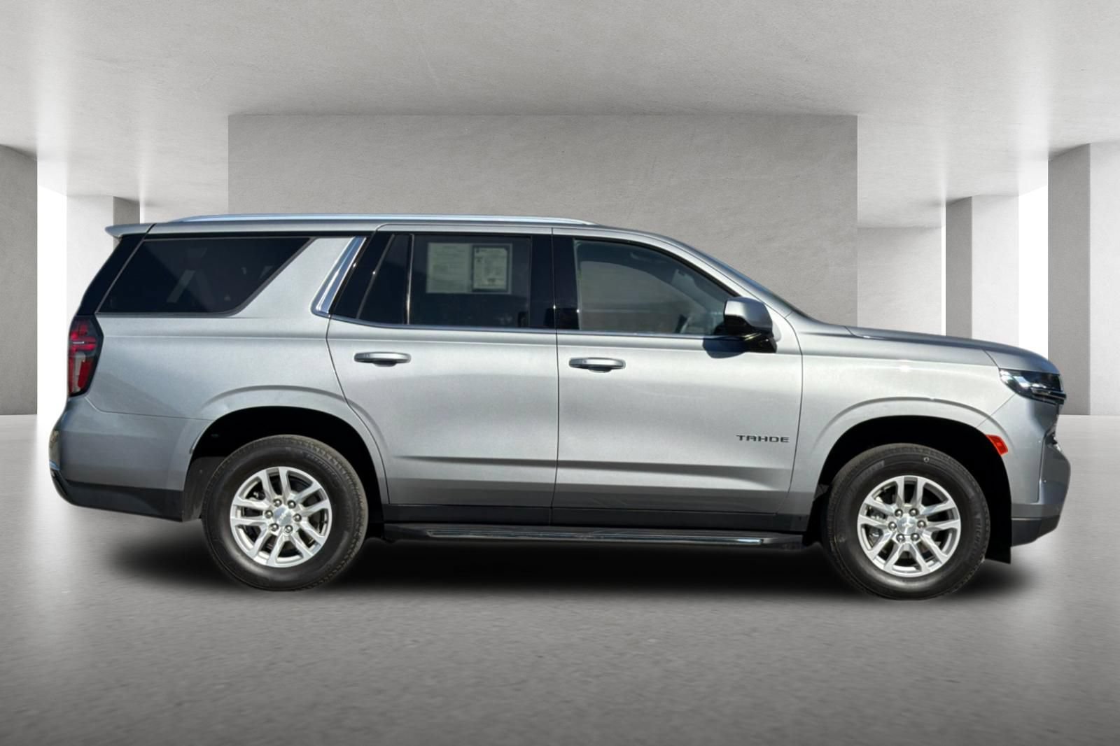 Used 2023 Chevrolet Tahoe LT AWD/4WD image 3