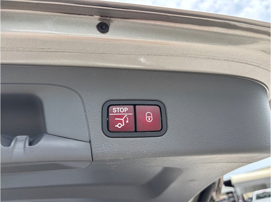 Used 2020 Mercedes-Benz GLS 450 4MATIC image 51