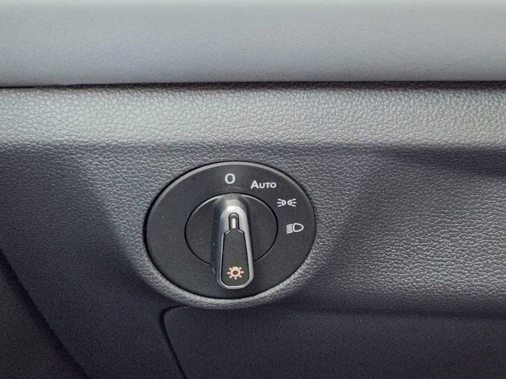 New 2026 Volkswagen Jetta SE image 11