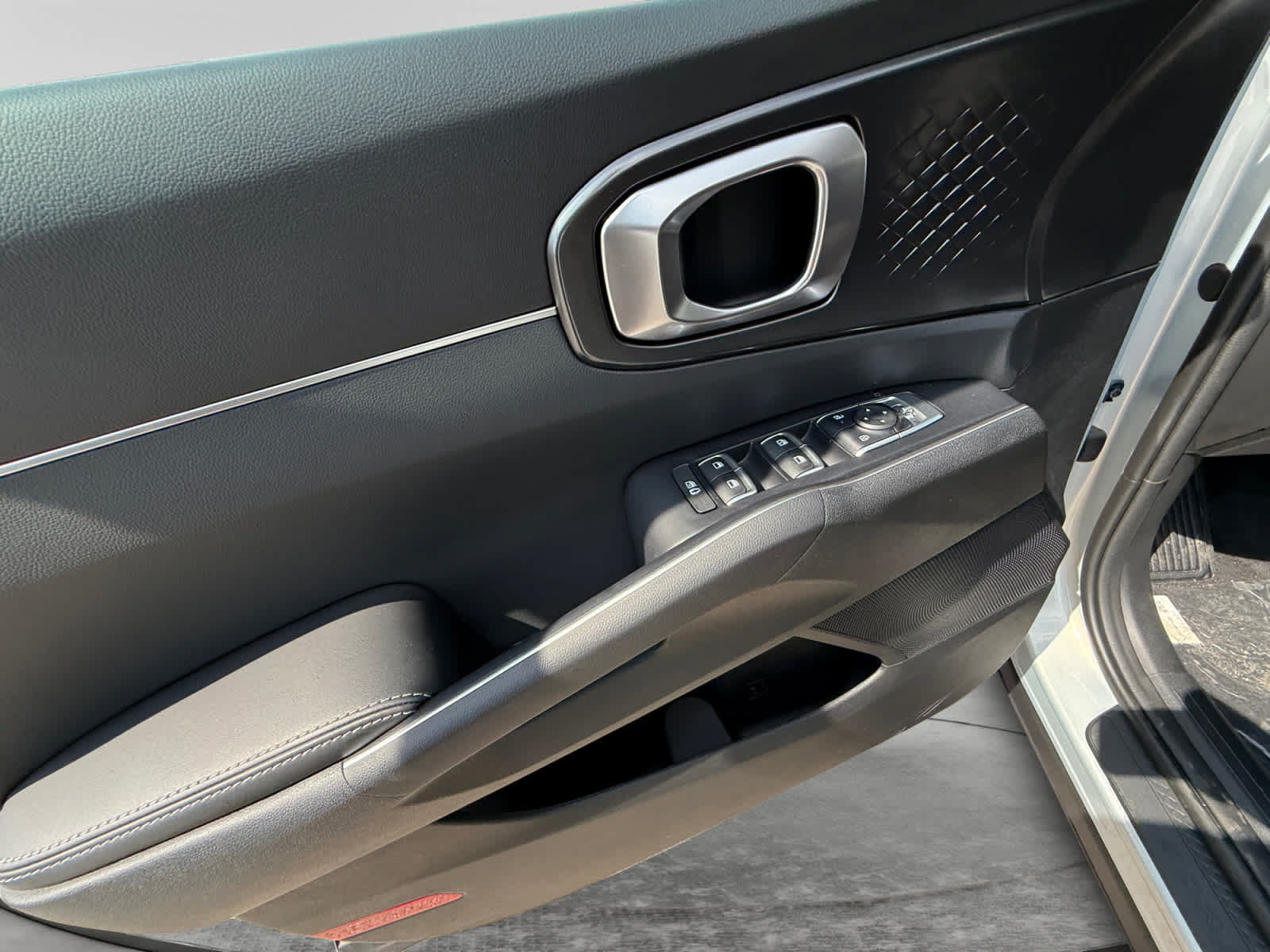 New 2026 Kia Sorento S AWD/4WD image 10