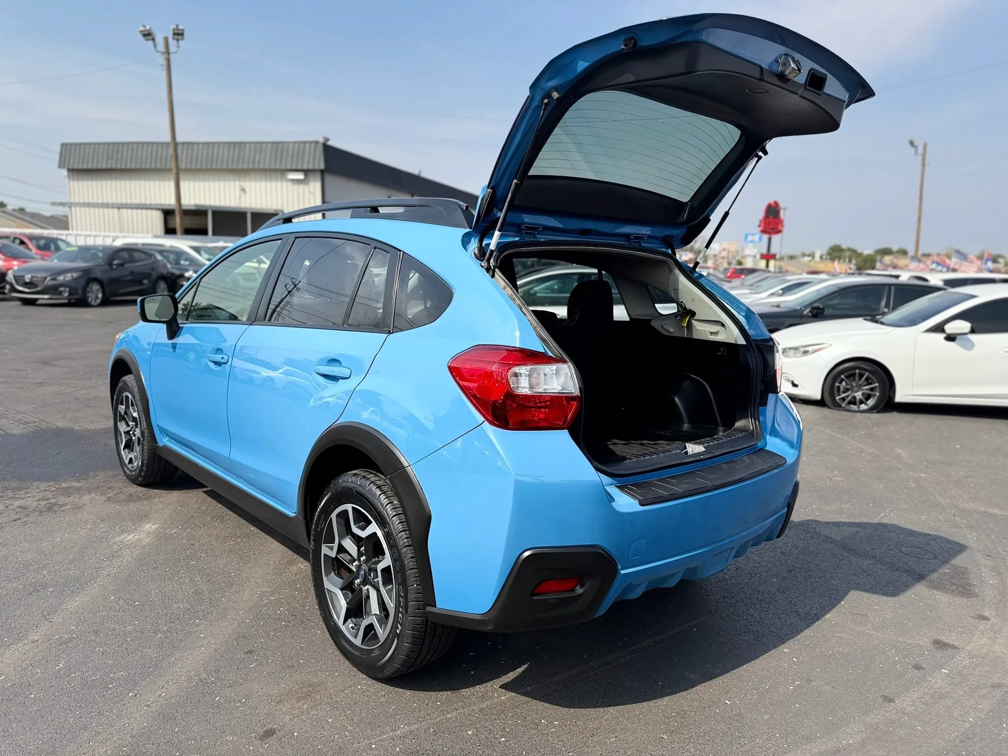 Used 2017 Subaru Crosstrek 2.0i Premium AWD/4WD image 37