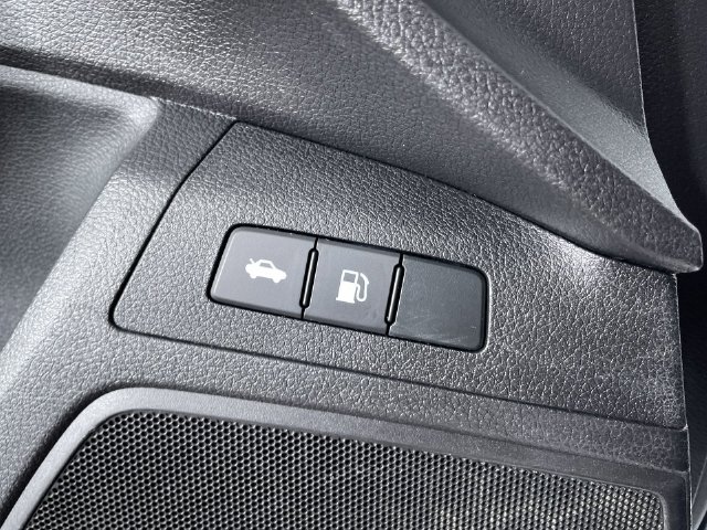 Used 2019 Honda Clarity Touring image 25