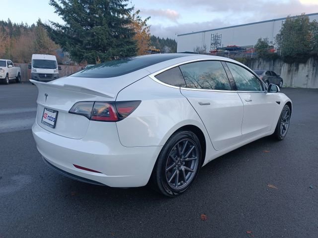 Used 2020 Tesla Model 3 image 9