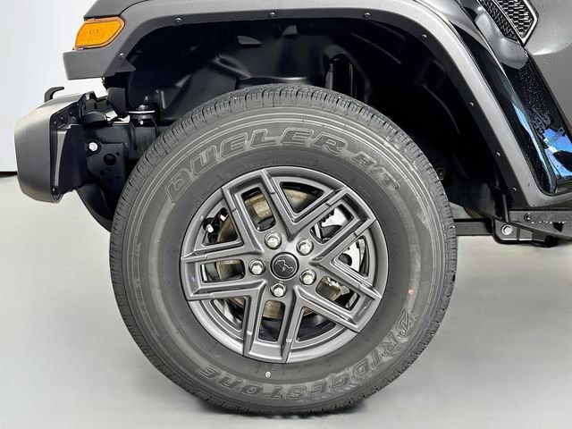 New 2025 Jeep Gladiator Sport image 32