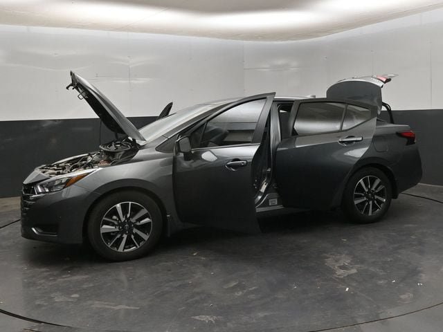 New 2025 Nissan Versa SV w/ Trunk Package FWD image 29