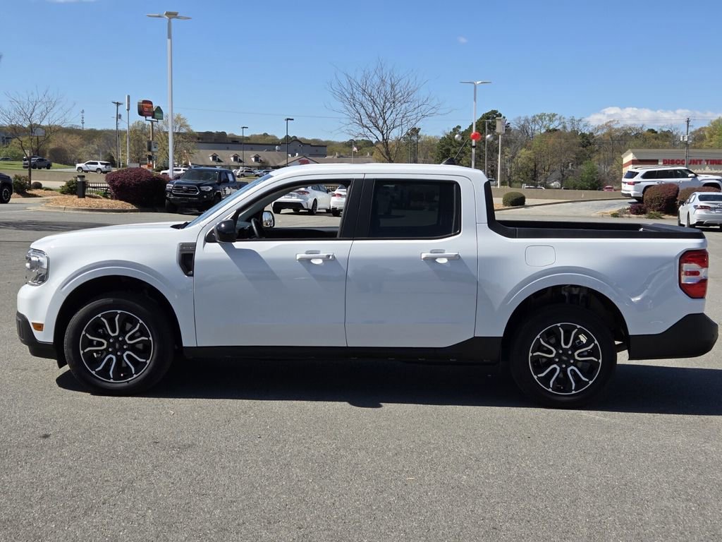 Used 2024 Ford Maverick Lariat image 2