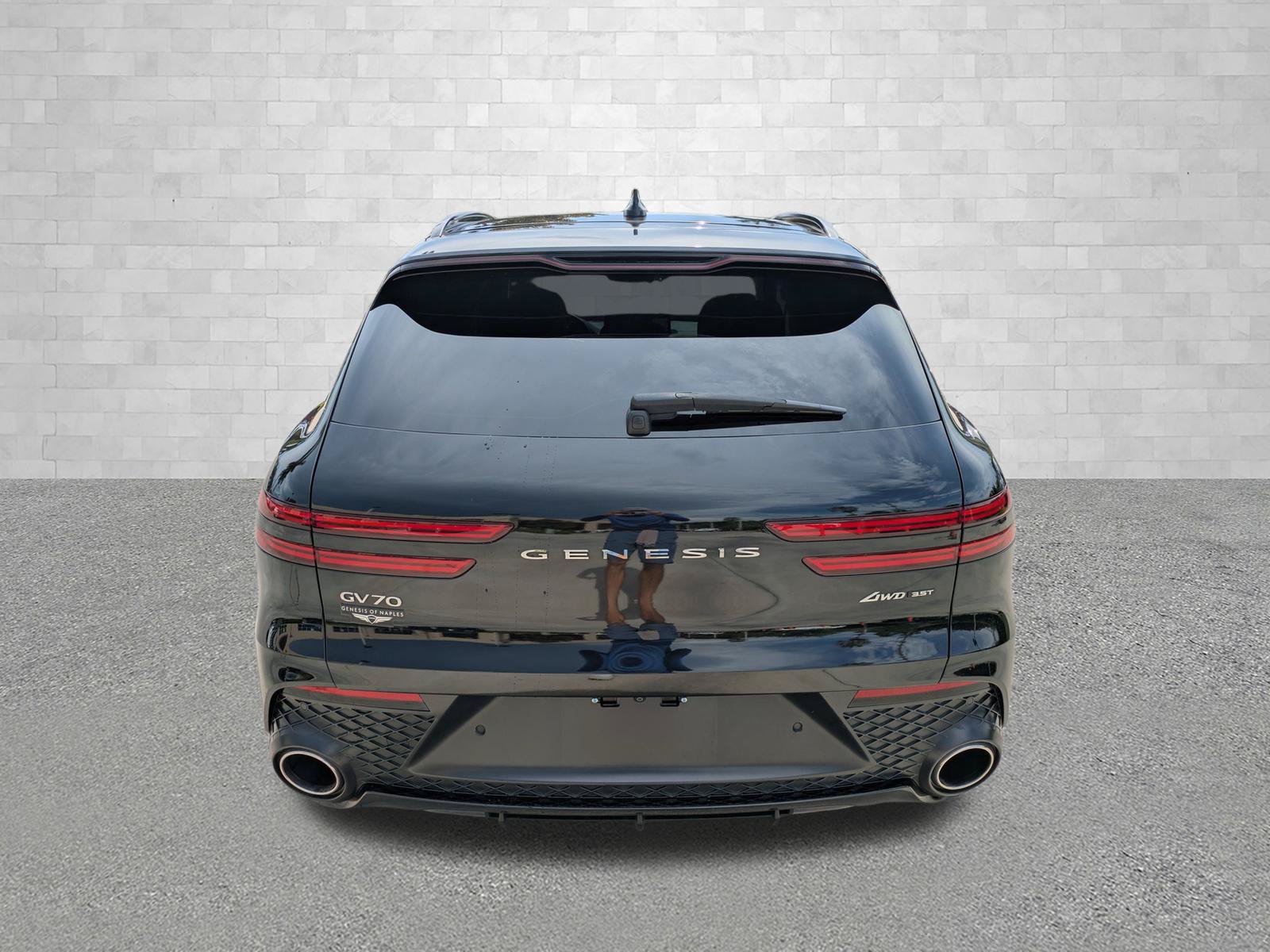 Certified 2022 Genesis GV70 3.5T Sport w/ Sport Advanced Package AWD/4WD image 3