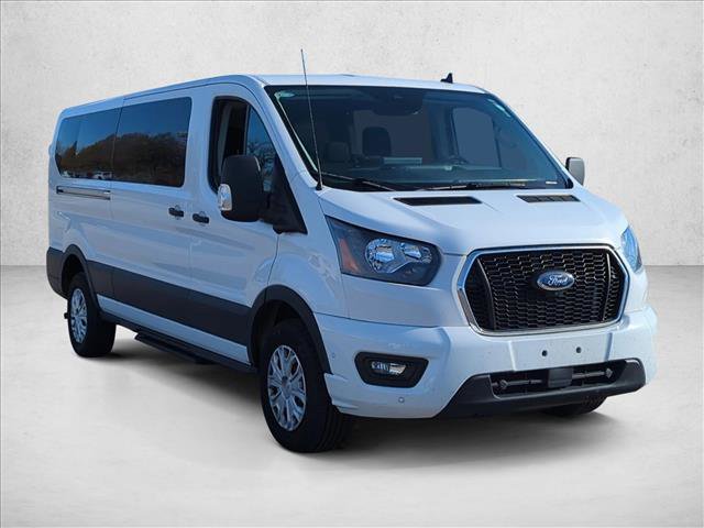 Used 2023 Ford Transit 350 XLT image 3