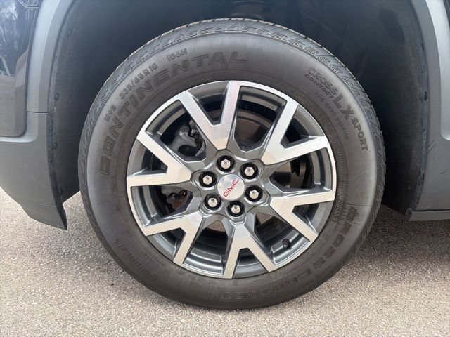 Used 2023 GMC Acadia SLT w/ Preferred Package FWD image 9